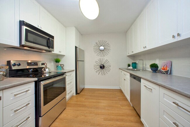 Photo - Dorchester Apartments