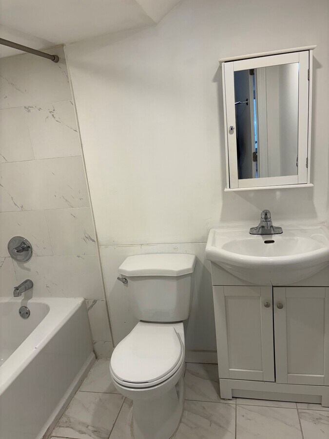 Photo - 3355 Bd Rosemont Unit 1A