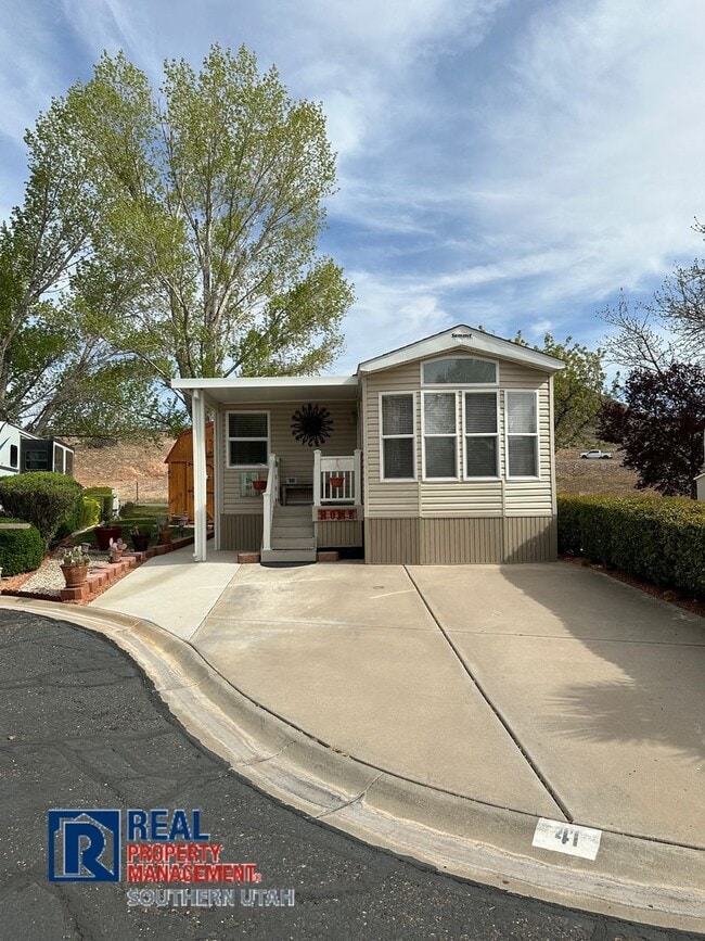 Photo - 2 Bedroom in Canyons RV