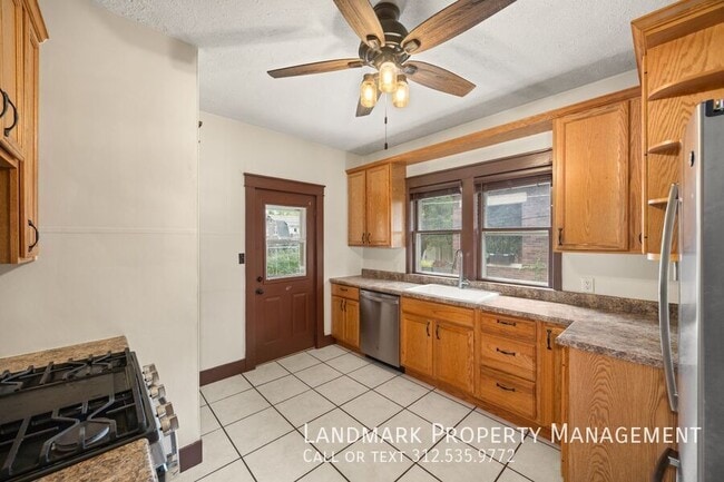 Photo - 812 Farragut Pl
