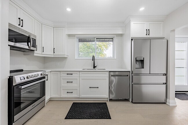 Photo - 222 Hammersmith Ct