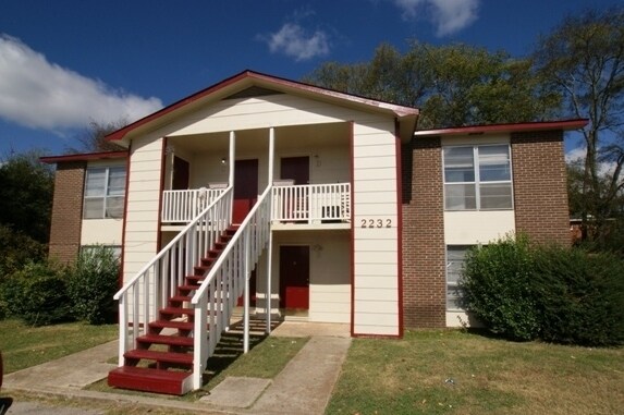 Photo - 2232 Jonathan Dr NW