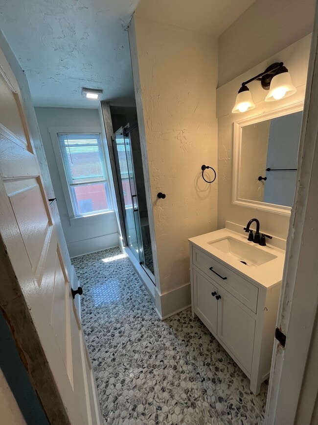 Photo - 39 Walnut St Unidad 2