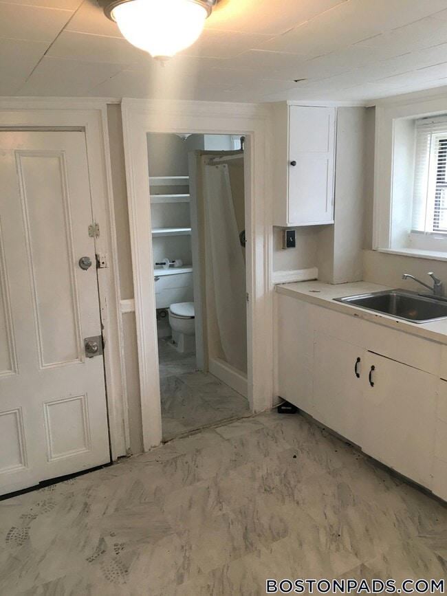 Photo - 149 Charles St Unit 3