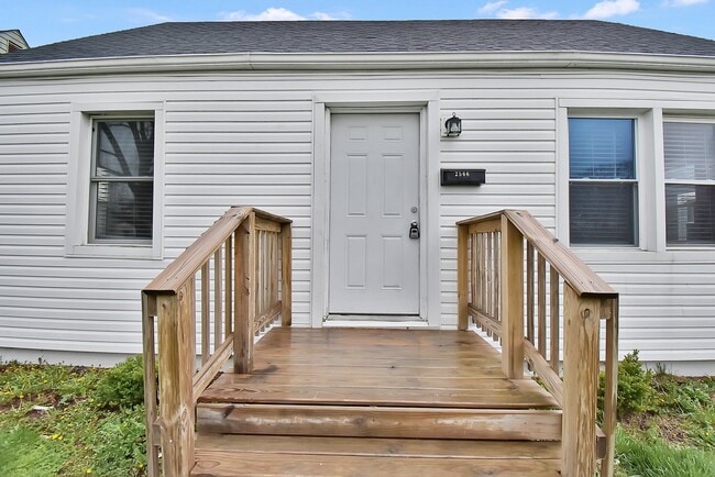 Photo - 2566 Atwood Ter Unidad 2566