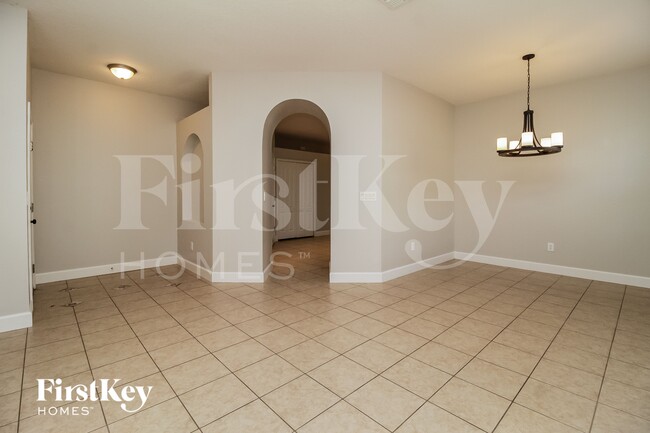 Photo - 1466 Ashdown Ct