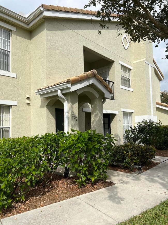 Building Photo - 128 SW Peacock Blvd Unit 15202