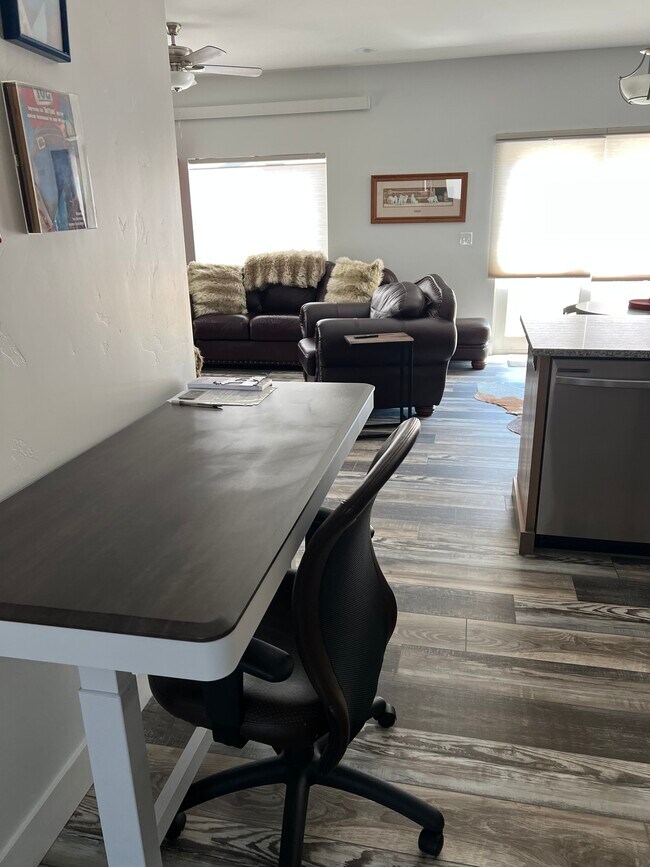 Photo - 310 Snake River Dr