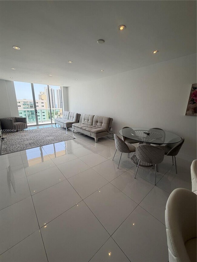 Photo - 19390 Collins Ave Unit PH-6