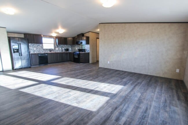 Photo - 3 bedroom 2 Bathroom - Horse Property