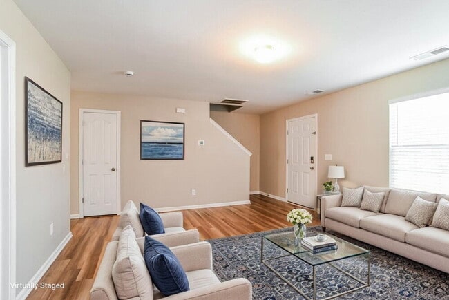 Photo - 311 Hunslet Cir