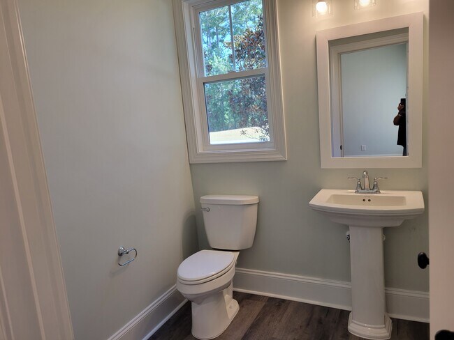 Photo - 3901 Harkers Way