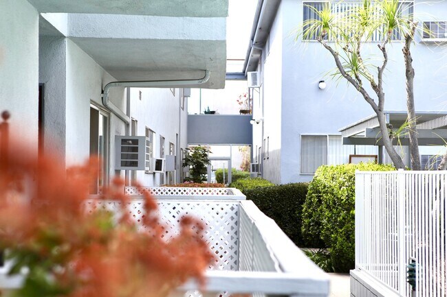 Corteen Apartments