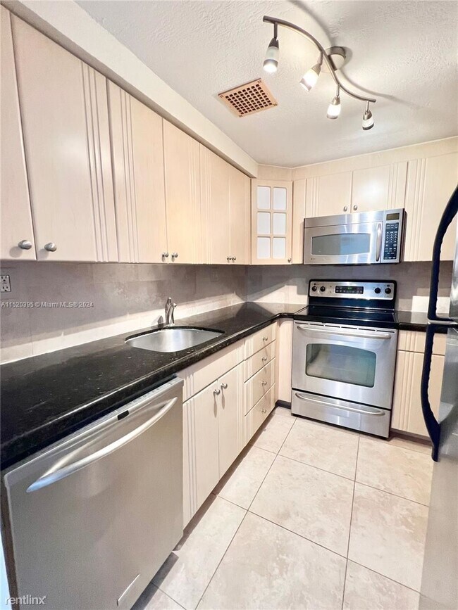Photo - 1 br, 1 bath Condo - 1200 West Ave Apt 904 Unidad Apt 904
