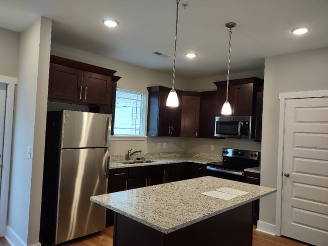 Photo - 1021 Wells Way