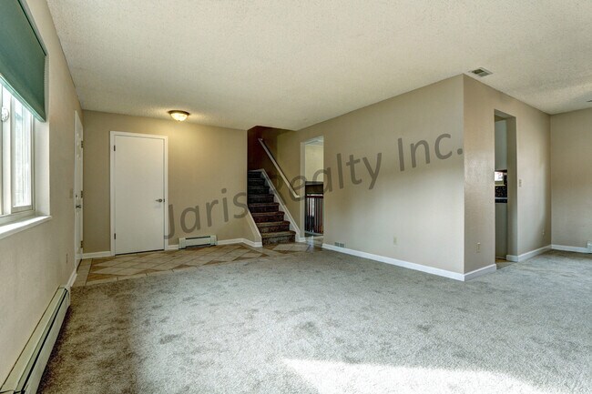 Photo - Charming Cul-De-Sac Home Near Downtown Castle Rock. Fantastic Fenced Backyard!