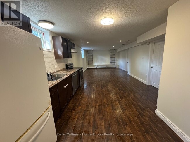 Photo - 152 Goodwin Dr