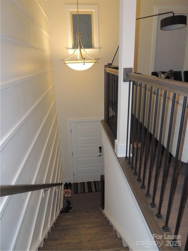 Photo - 16011 Roscoe Ln