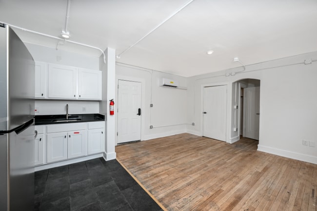 Photo - 1384 W 83rd St Unit 303