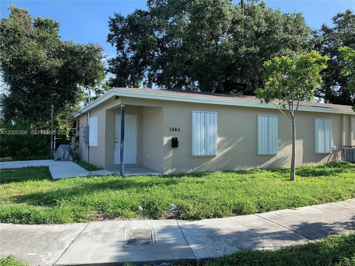 Photo - 1565 NW 47th St Unidad 1
