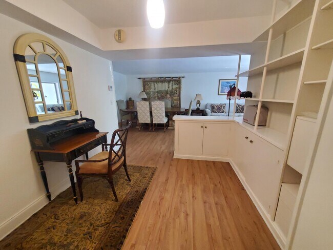 Photo - 20 SE 13th St Unit A6