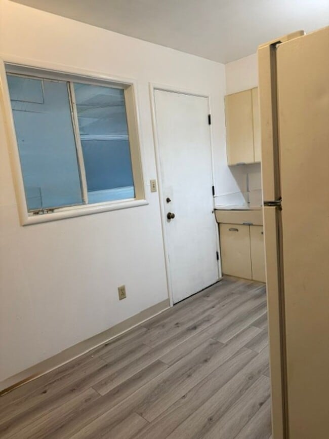 Photo - New Flooring and Paint! Downtown Twain Harte!! Watch the parades from your patio!!