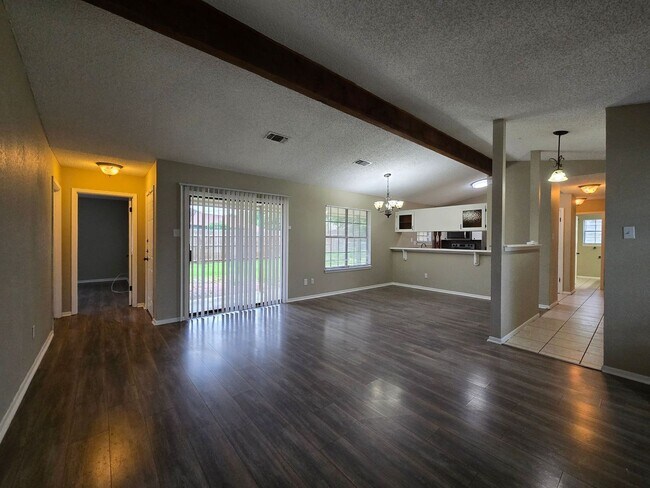 1710 Joy Dr