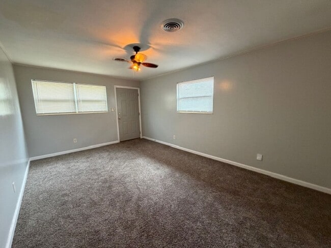 Photo - 107 Jackson St NW