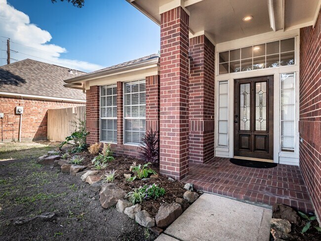 Photo - 12807 Village Way Dr
