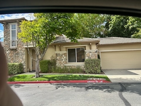 Photo - Immaculate Modern Townhouse in Sought-Afte...
