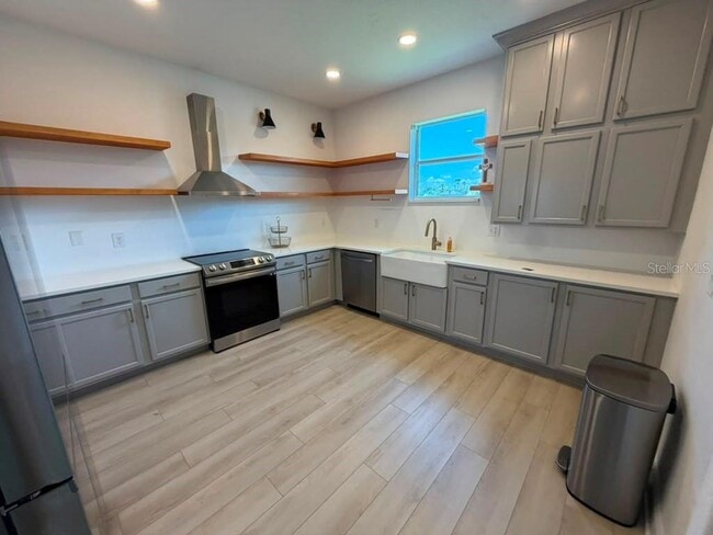 Photo - 1221 Priory Cir