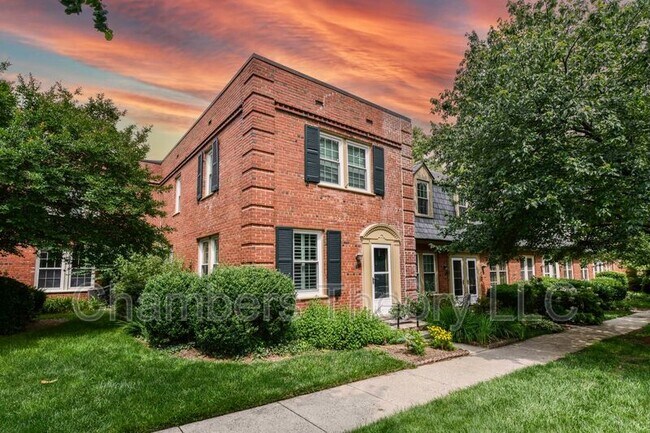 Photo - 1510 S Edgewood St Unit Apt 553