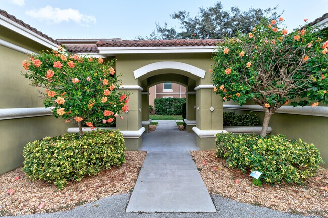 Photo - 5095 Fairways Cir Unidad 5095 Fairways Circle