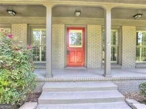 Photo - 5575 Lake Forrest Dr NW