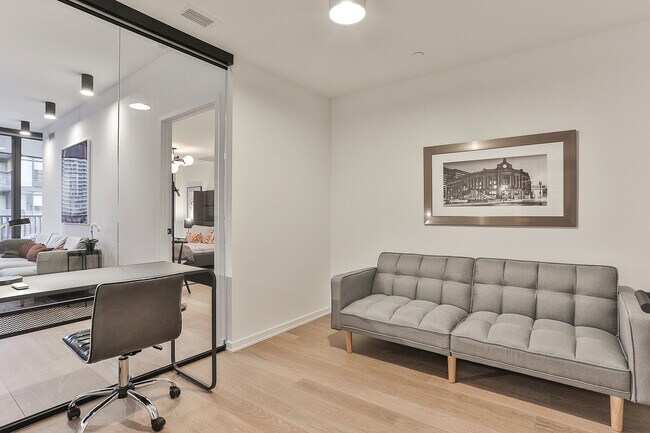 Photo - 41 Dovercourt Rd Unit 711