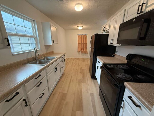 Photo - 317 N Bradley Ave