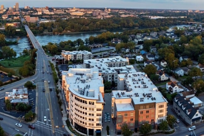 Building Photo - Brookland