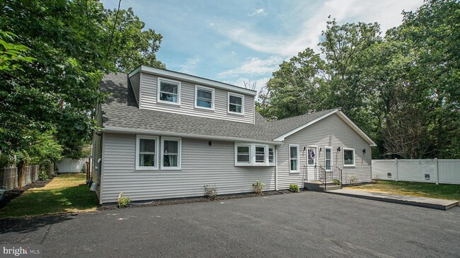 Photo - Welcome Home