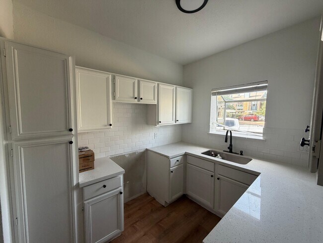 Photo - 2323 Fairwind Rd Unidad 105