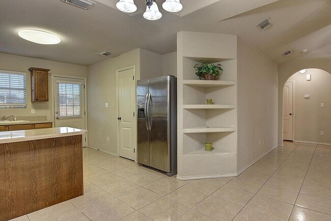 Photo - 2910 Santa Ana St