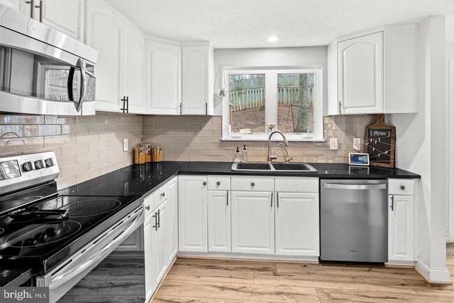 Photo - 1005 Aquia Dr