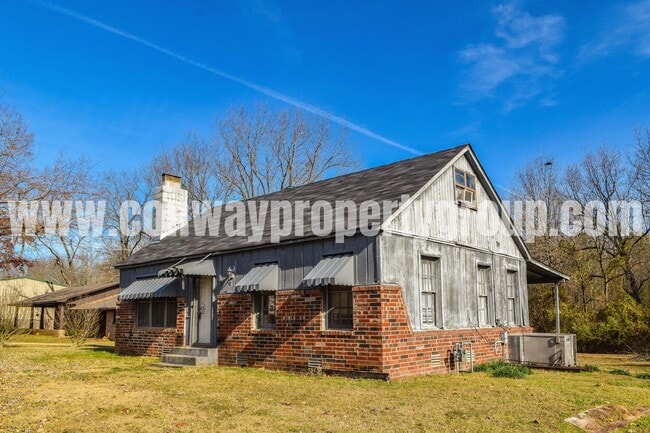 Photo - 28 N Broadview St