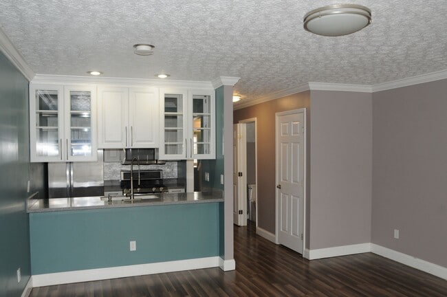 Photo - 4705 Athalia Dr