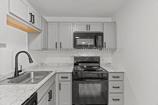 Photo - 2543 Mary Ave Unit 2543 G