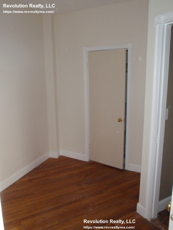 Photo - 394 Riverway Apartment Unit 7