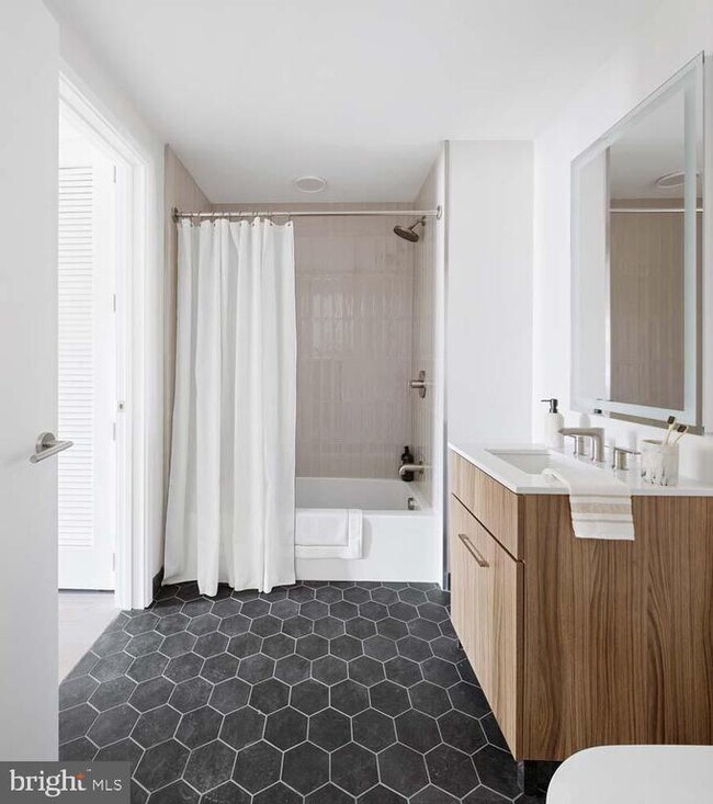 Photo - 1 Florida Ave NE Unit 713