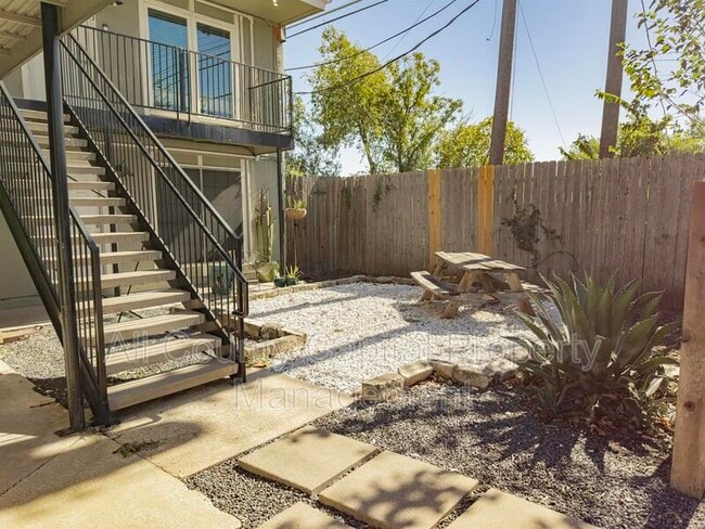 Building Photo - 4501 Witham Ln Unit 107