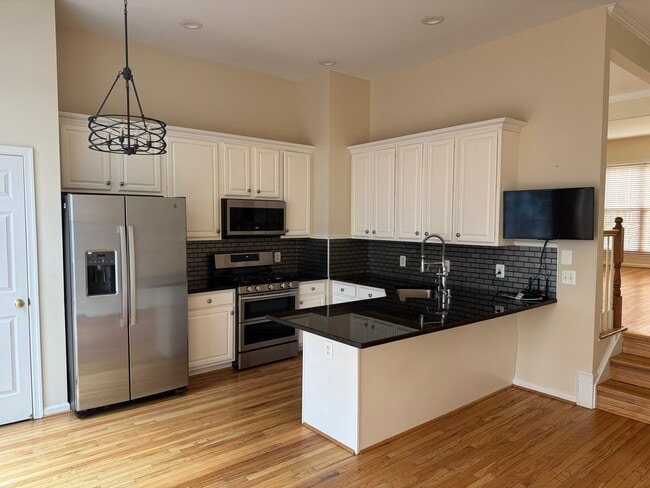 Photo - 5448 Summer Leaf Ln