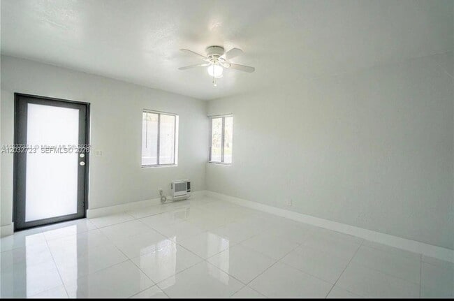 Photo - 7935 Crespi Blvd Unit 2