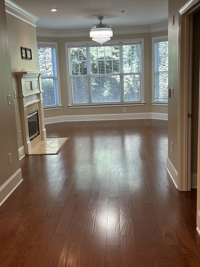 Photo - 4100 Paces Walk SE Unit 3103